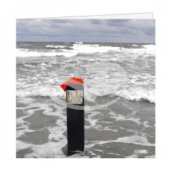 Wenskaart Vlieland Strandpaal met Handschoen in Branding